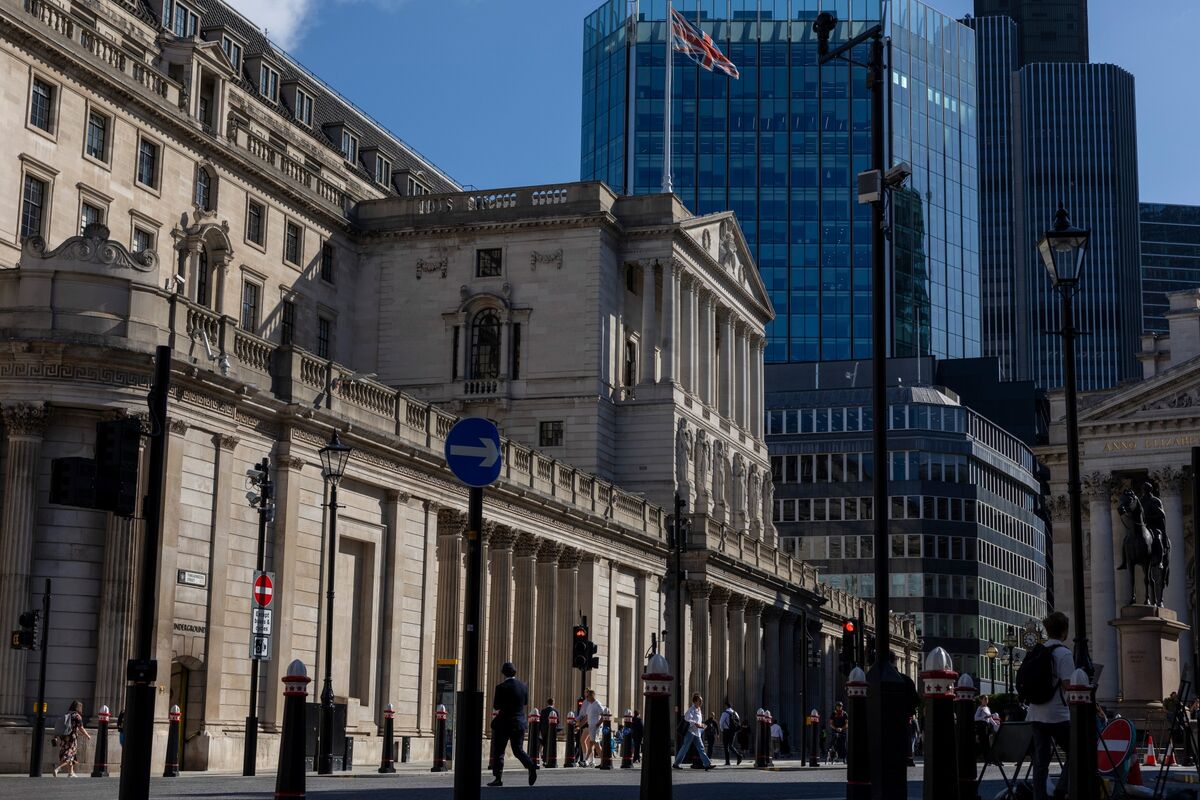 Long Bonds Are a Buy as Contagion Fears Ease, TS Lombard Says