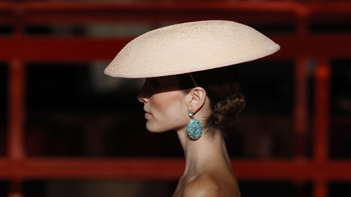 Madrid Fashion Week: la collezione di Isabel Sanchis - Moda - Ansa.it