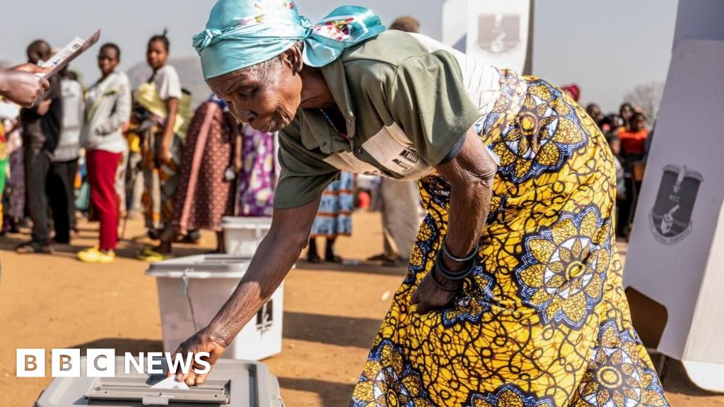 Malawi election result: Eight arrested for alleged electoral fraud