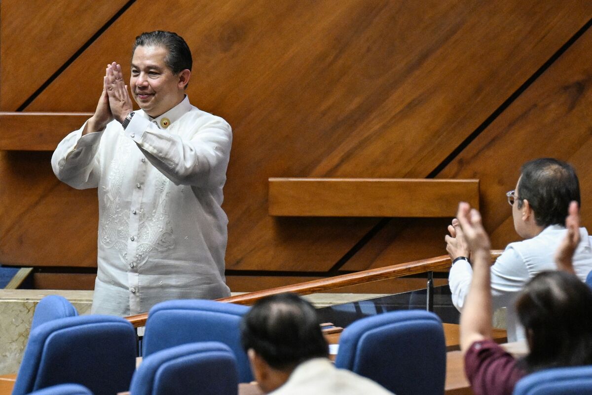 Marcos Cousin to Step Down as Philippines' Congress Speaker