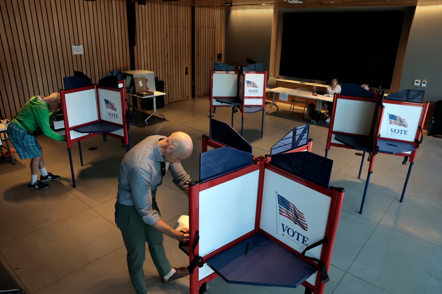 Mass. lawmakers move to change 2026 primary date to Sept. 1. Critics say it won't help turnout. - The Boston Globe