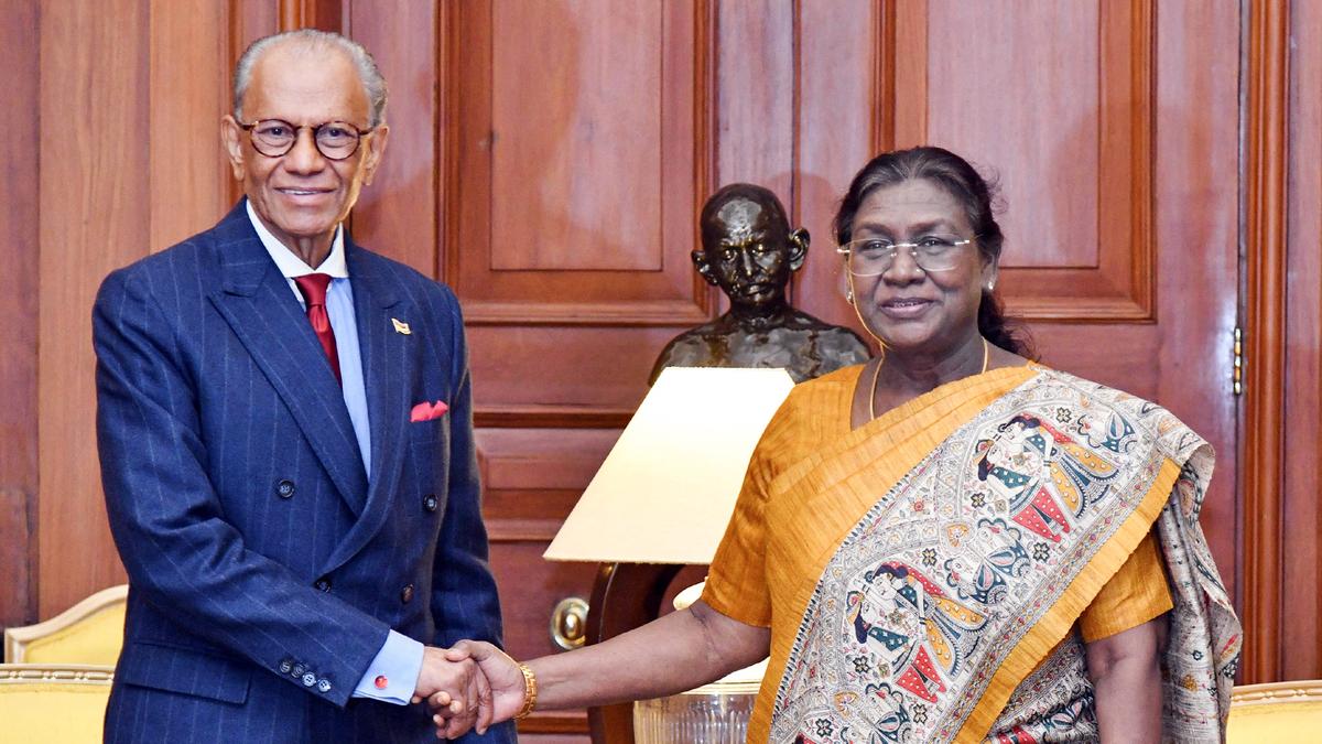 Mauritius occupies special place in India's 'Neighbourhood First' policy: President Murmu