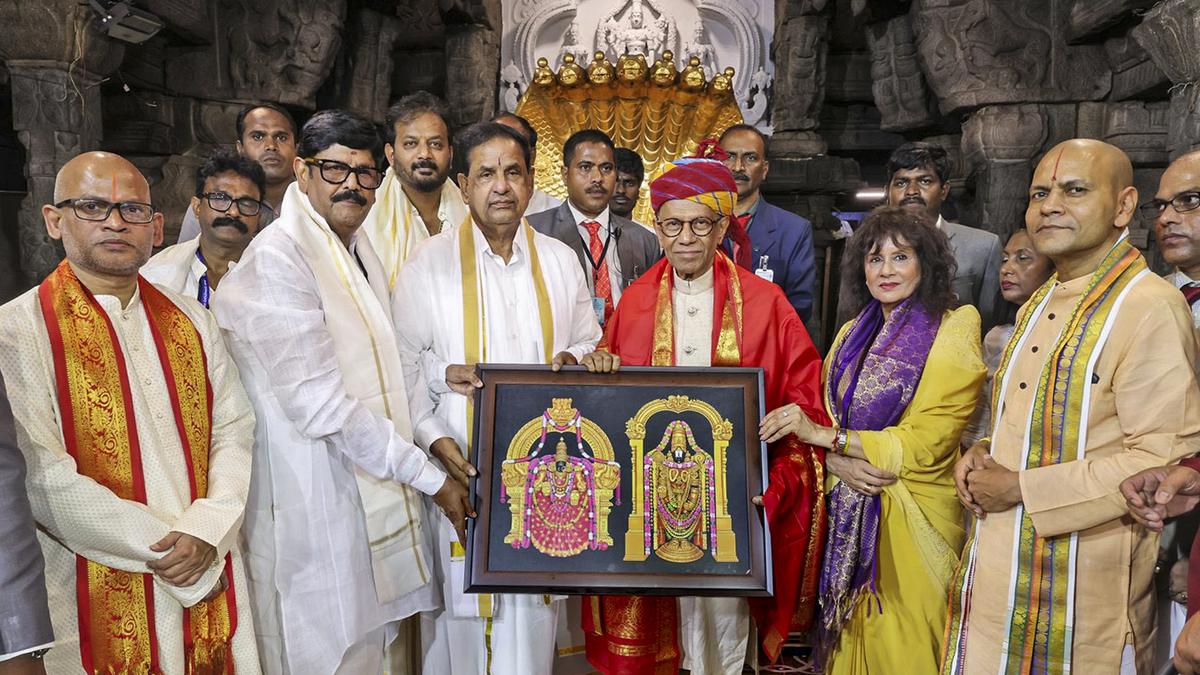 Mauritius Prime Minister prays at Tirumala temple