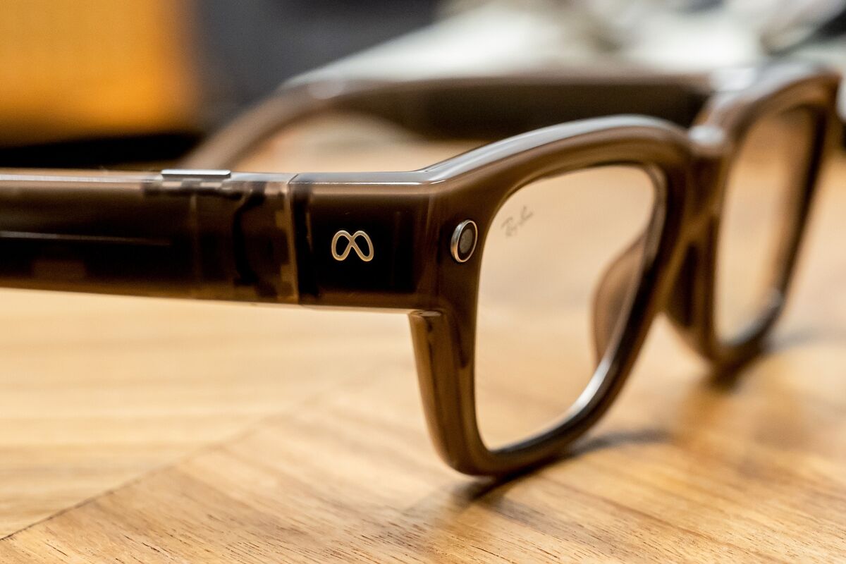 Meta Launches $799 Glasses With Screen in Bid for Mainstream Hit