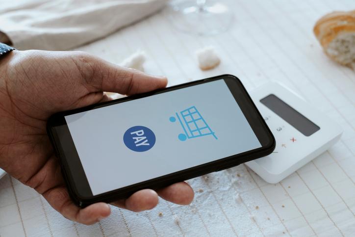 Mobile payments make up nearly 54% of total card spending in H1: BOK - The Korea Times