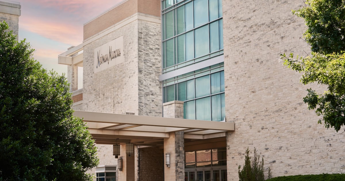 Neiman Marcus closing store in Plano at Willow Bend mall