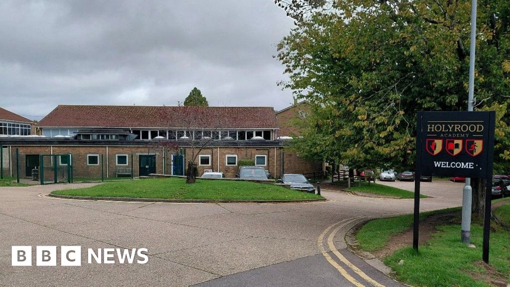 New Chard primary will be built in town itself says council