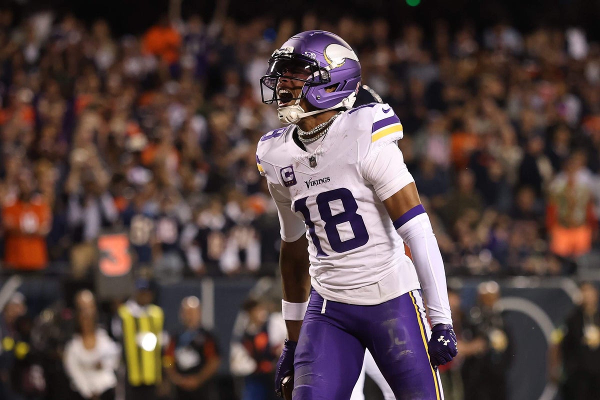 NFL Week 3 projected scores: Model predicts point spreads and totals for every game