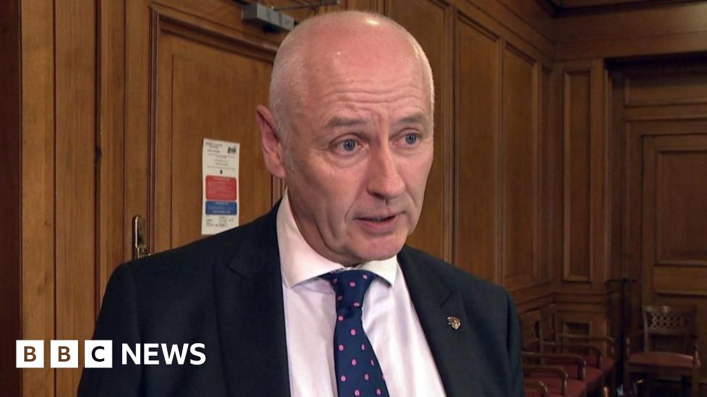 No criminal action for council leader over 'jobs for pals' claim