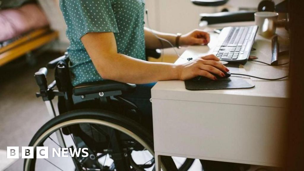 No plan to plug £770m disability benefits gap - watchdog