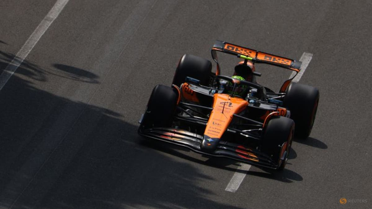 Norris leads Piastri in red-flagged first Baku practice