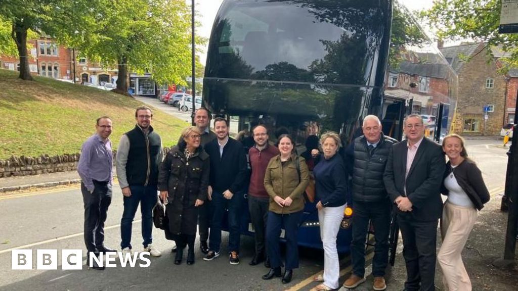 Northamptonshire locals tour M1 to identify site for brown sign