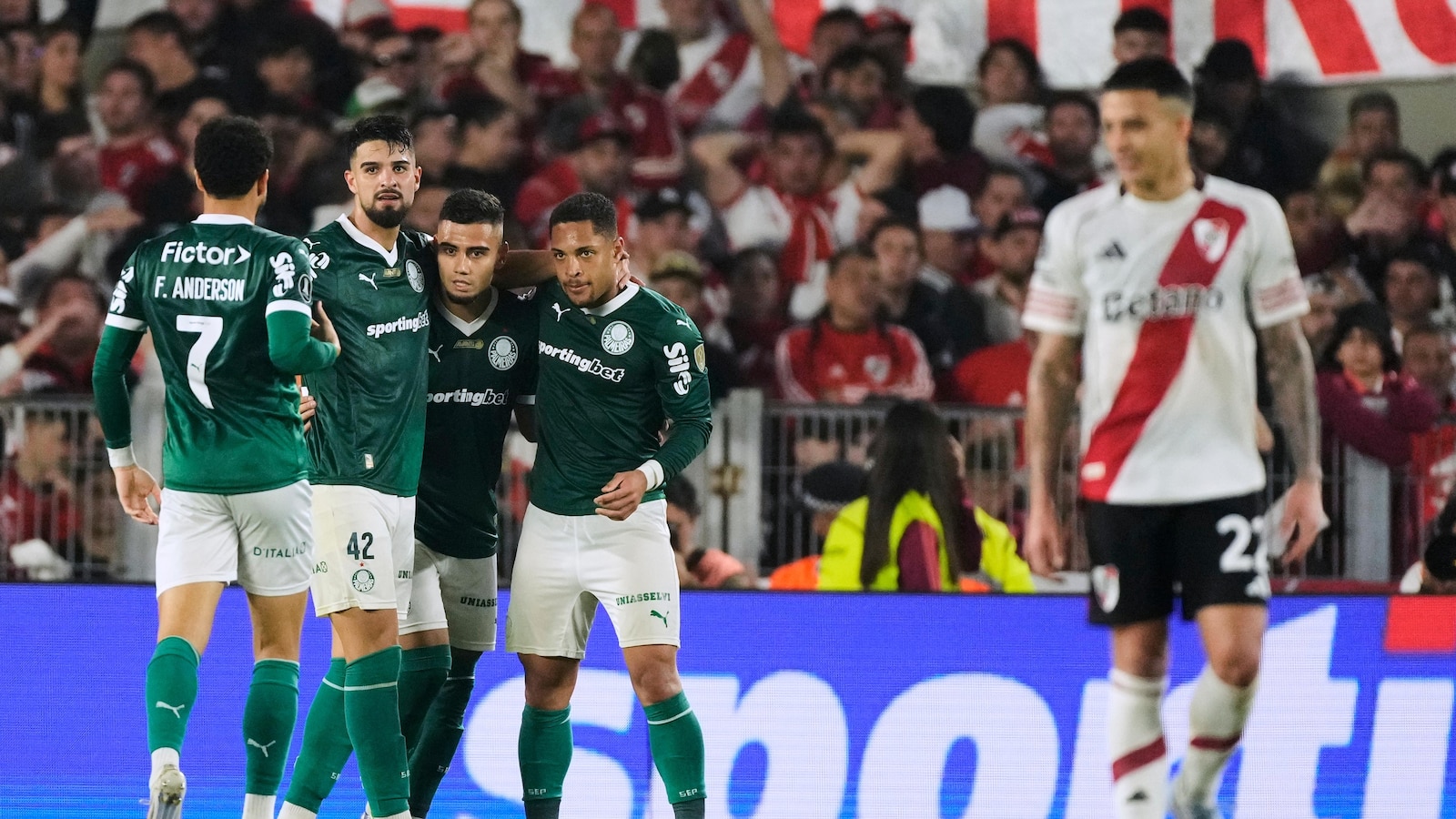 Palmeiras beats River Plate 2-1 in Copa Libertadores quarterfinal 1st leg