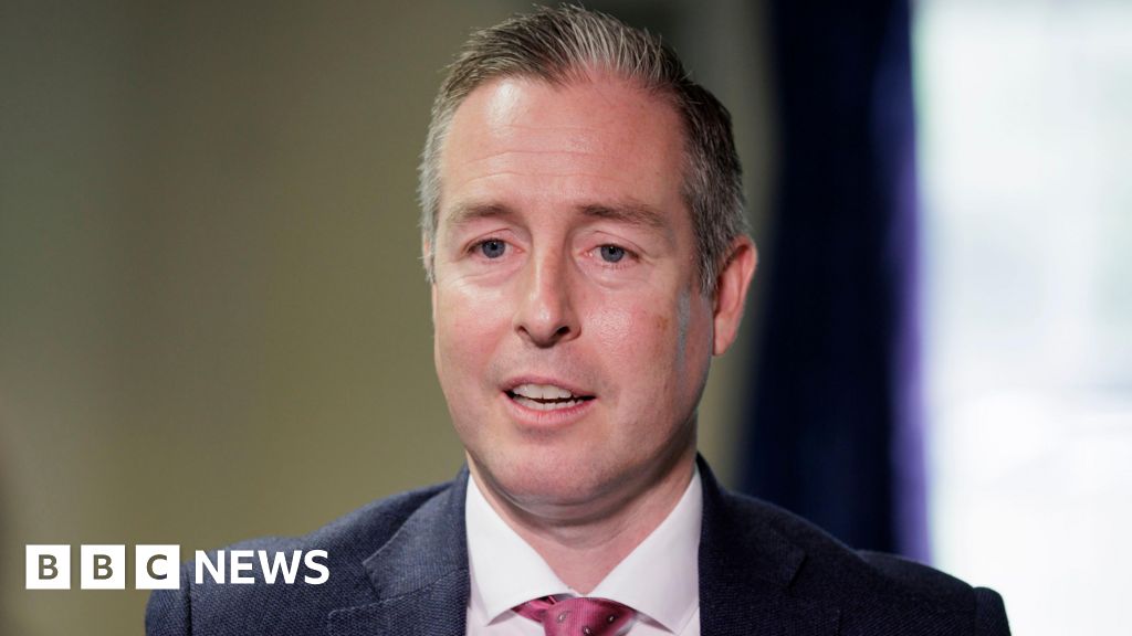 Paul Givan: Education minister labels AI speech accusation a 'cheap shot'