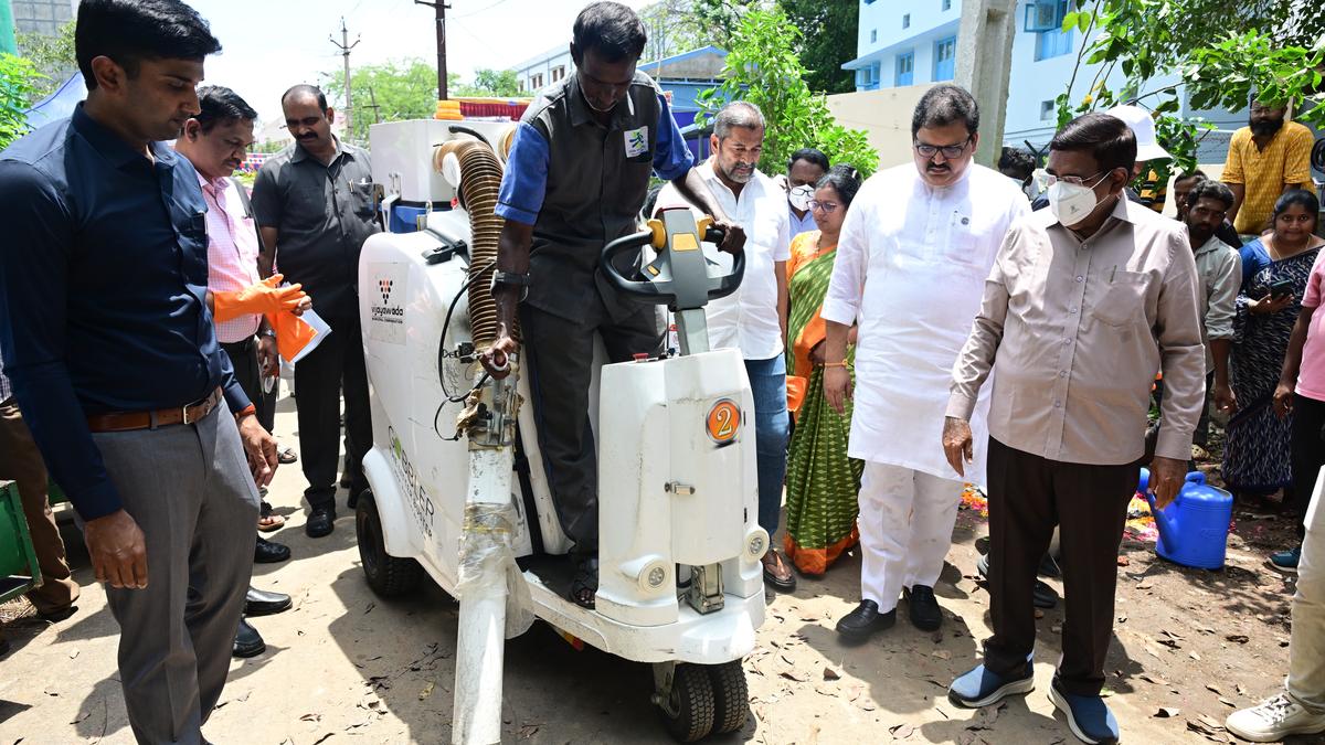 People's cooperation vital to make Andhra Pradesh dump yard-free, says MA&UD Minister Narayana