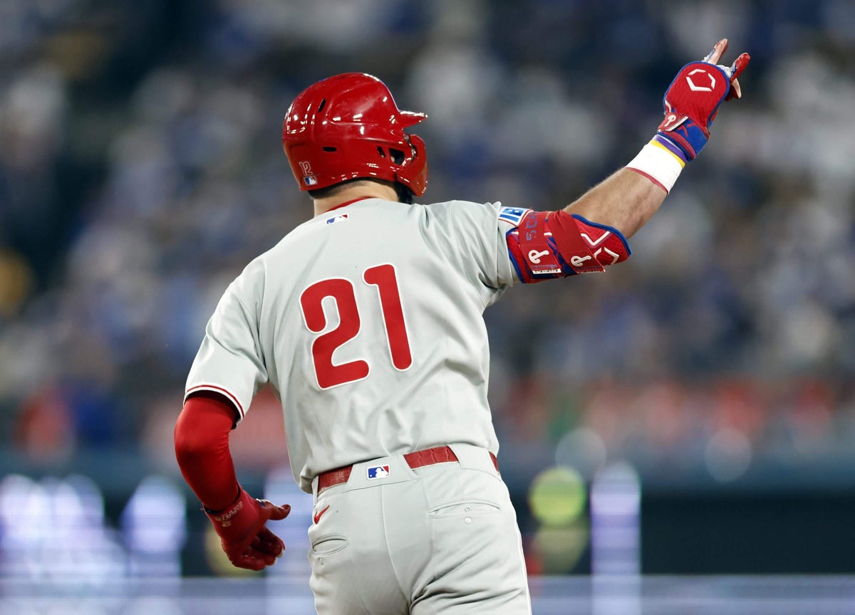 Phillies clinch NL East with closing kick, become first team to wrap up division title