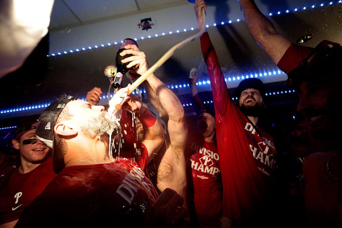 Playoff race updates as Phillies clinch, plus two MLB prospects debut