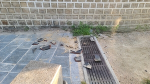 Police search for supposed drunk vandal who damaged Joseon-era royal shrine