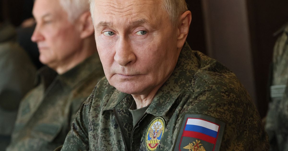 Putin says successor to be conflict-scarred veteran of botched Ukraine invasion - The Mirror