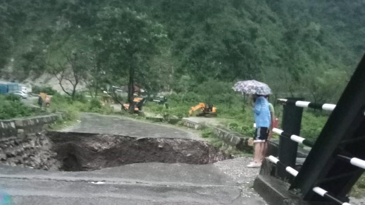 Rains LIVE: Heavy rains cause floods in Dehradun's Sahastradhara; two missing