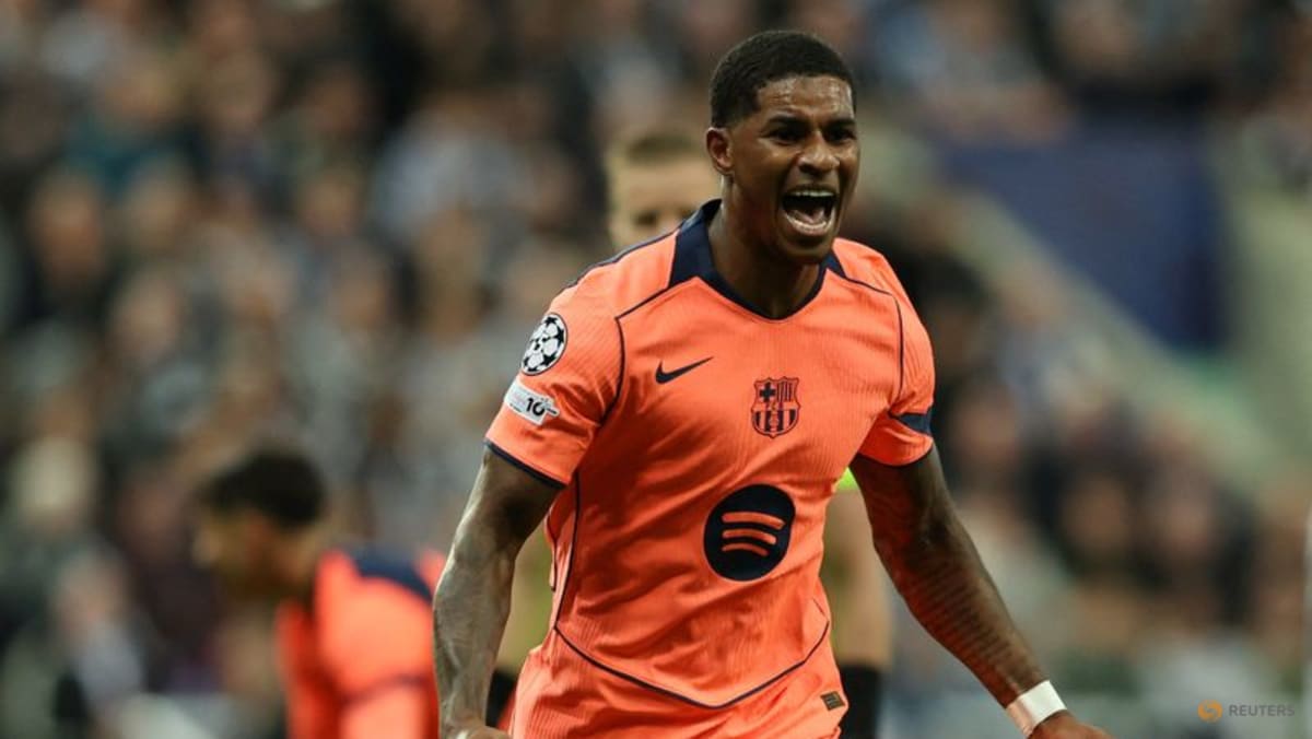Rashford shines with two goals in Barcelona's 2-1 win at Newcastle