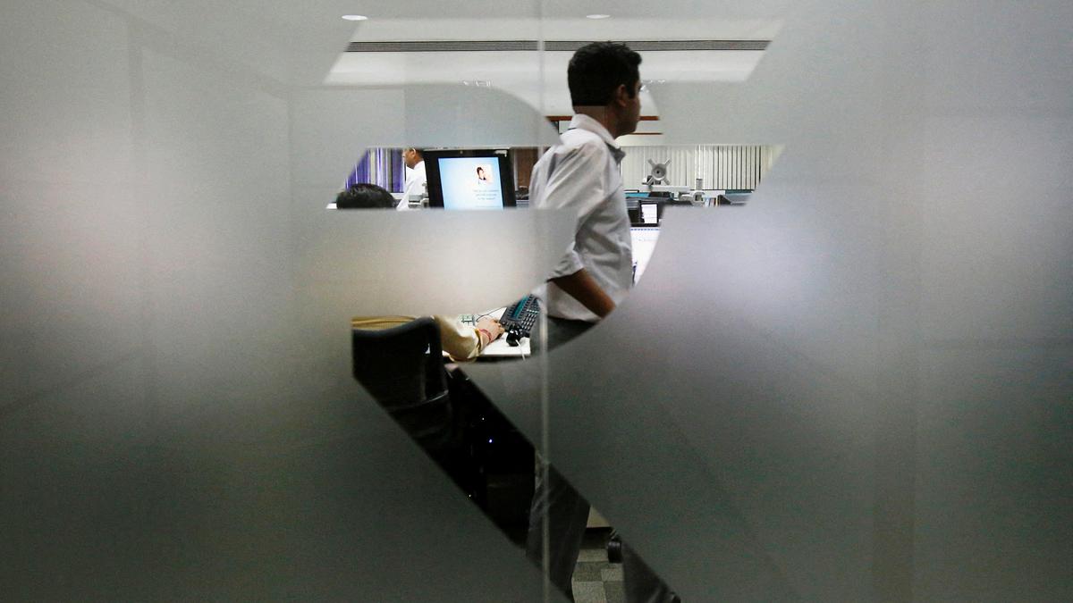 Rupee falls 7 paise to 88.27 against U.S. dollar in early trade