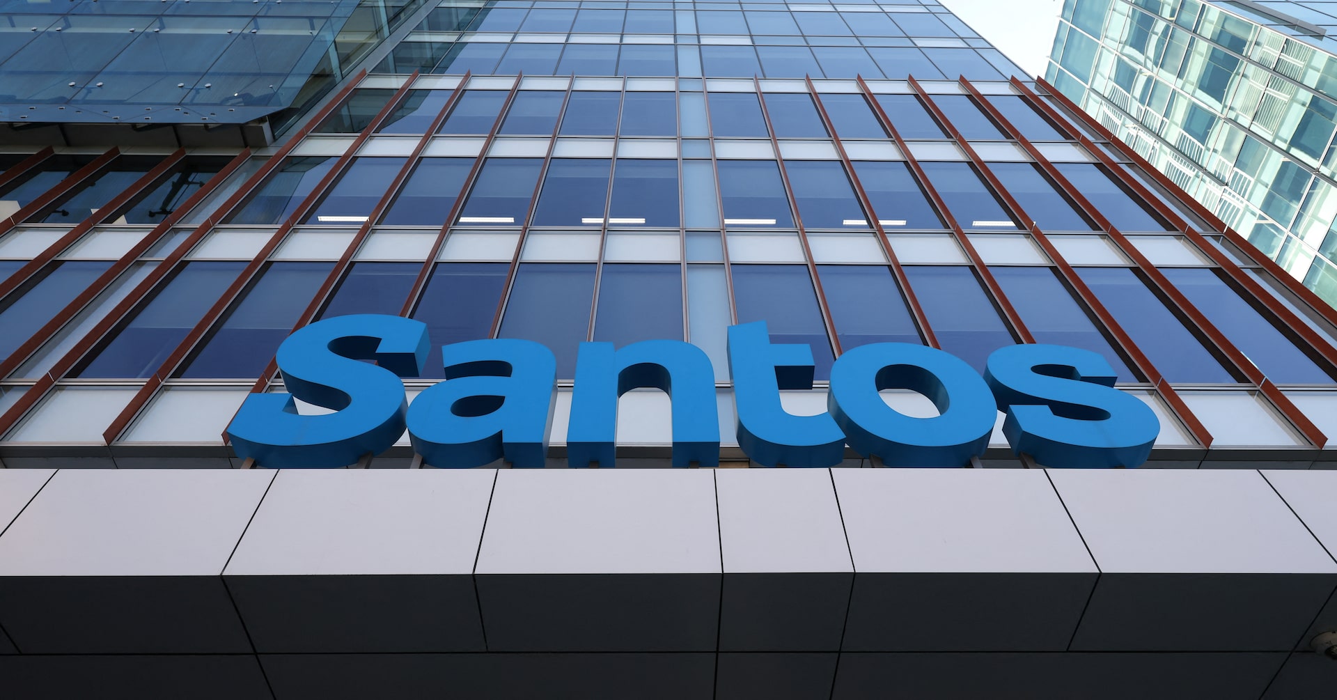Santos stock slumps as $18.7 billion ADNOC-led deal collapses