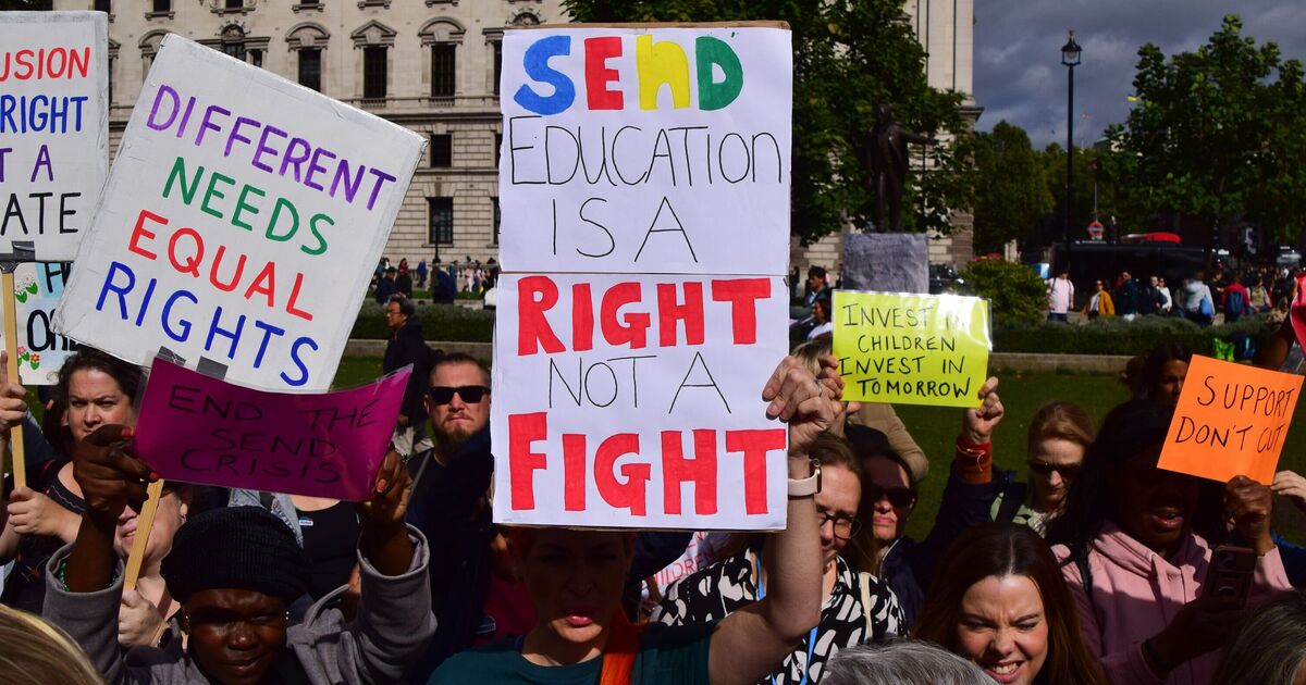 Schools 'in crisis' as desperate parents battle to win special needs help