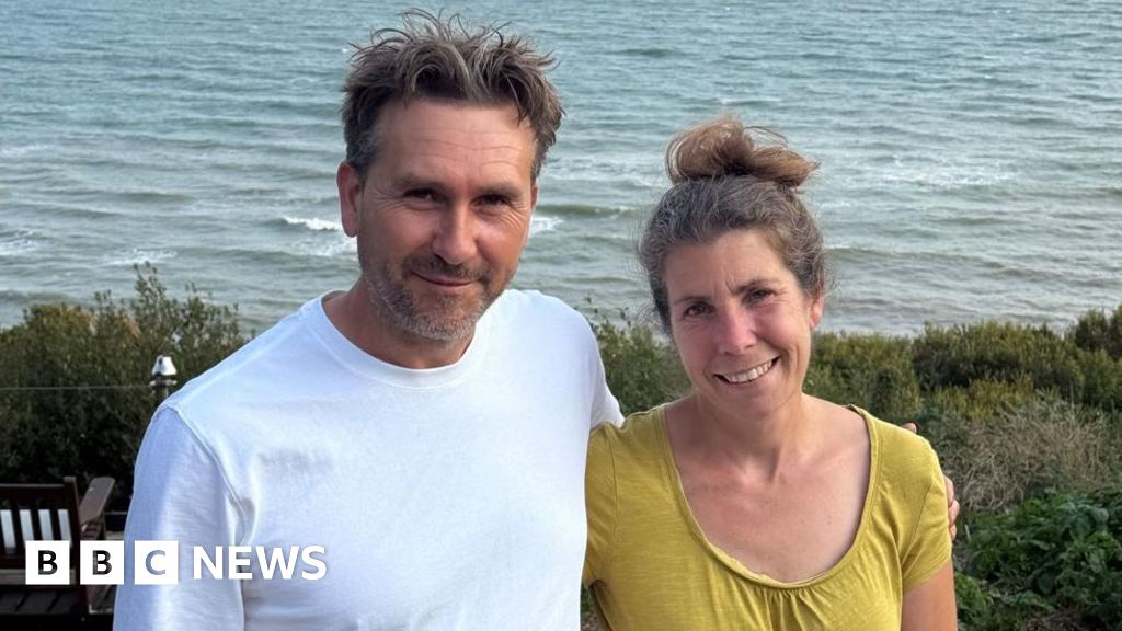 Secret Isle of Wight: Life on the edge and off-grid is 'paradise'