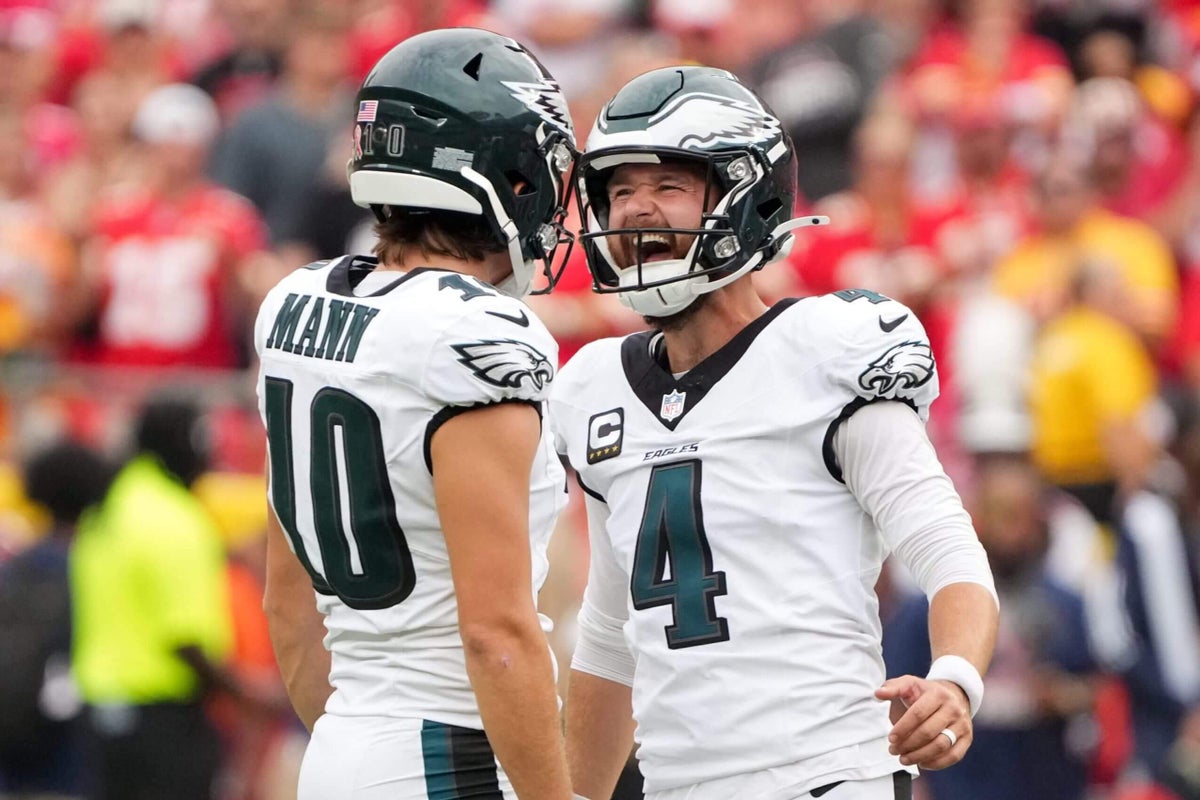 Skyballs, diveballs, knuckleballs: Kickers creating new kicks for NFL's new rules