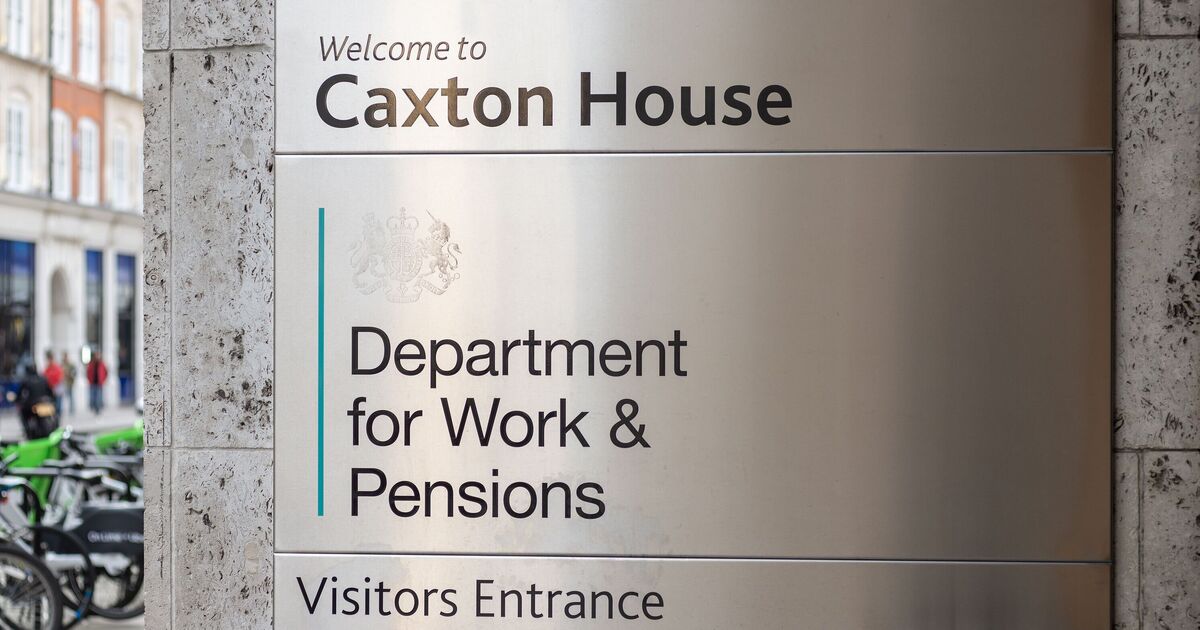 State pensioners handed extra £450 DWP payments from November