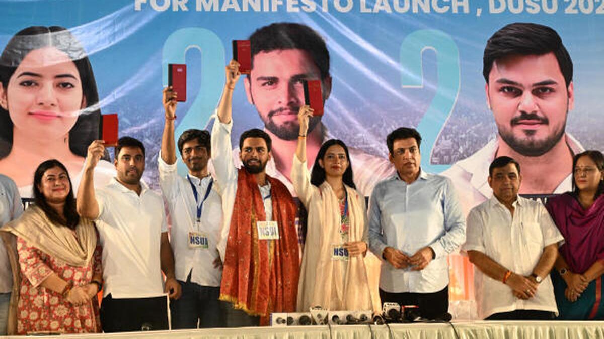 Students welcome 'clean and green elections' as voting underway for DUSU polls