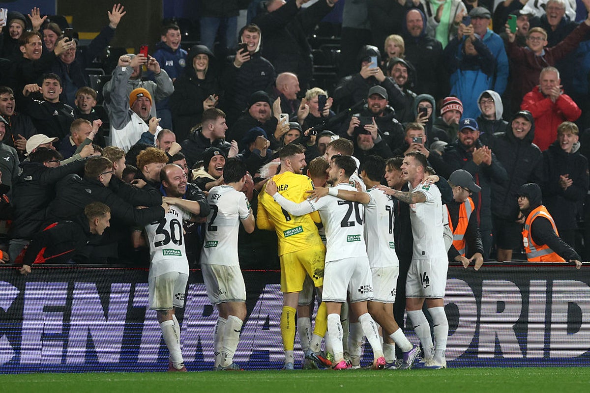 Swansea produce stoppage-time fightback to stun Forest in Carabao Cup