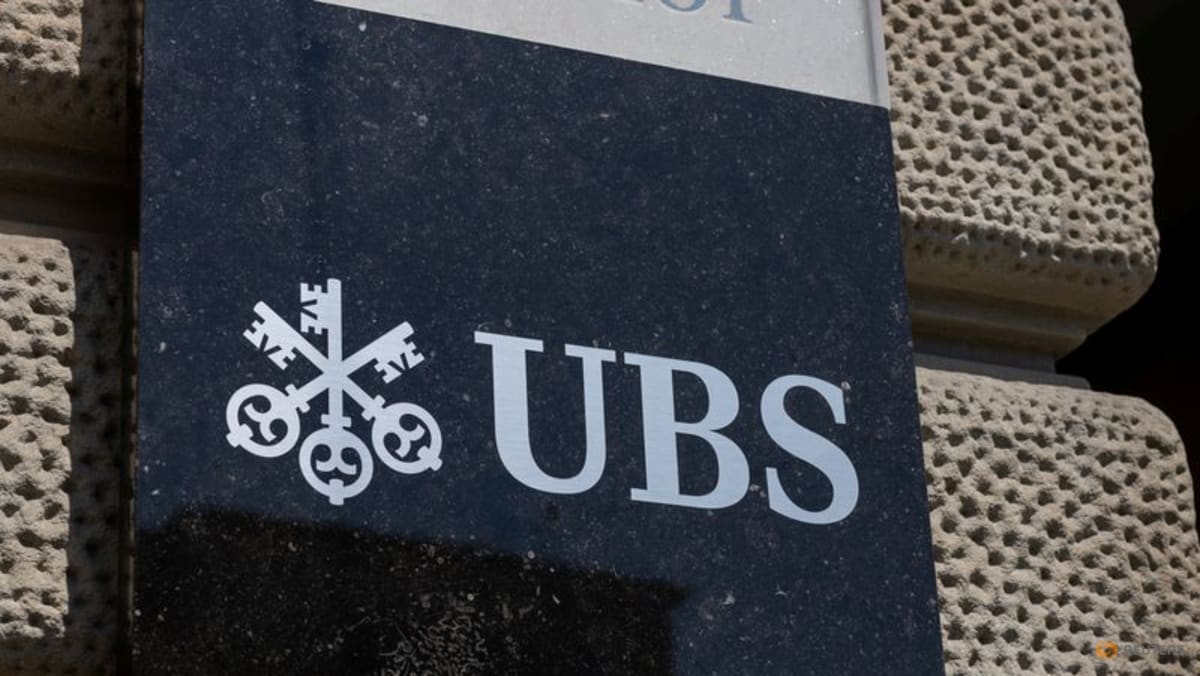 Swiss banks claim first binding payment using public blockchain