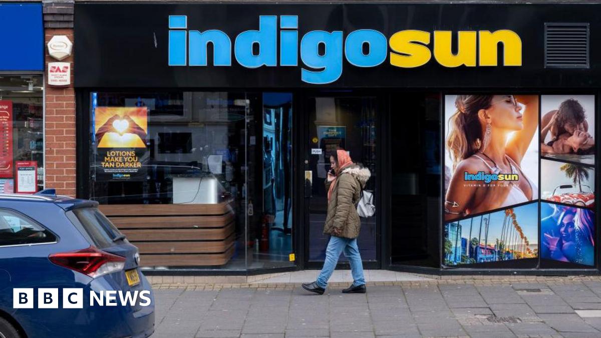 Tanning firm's claim that sunbeds reduce cancer ruled 'irresponsible'