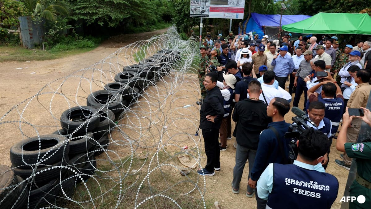 Thai police fire tear gas at Cambodian protesters at a disputed border village