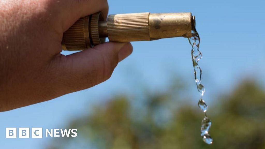 Thames Water hosepipe ban continues into autumn despite rainfall