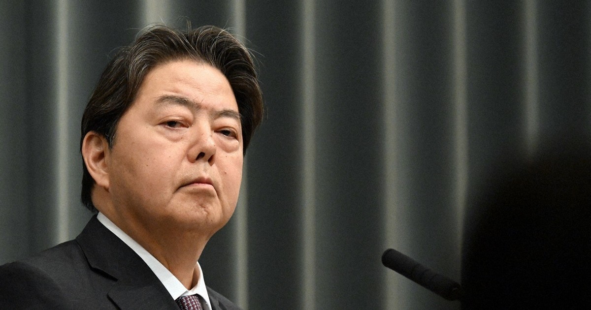 Top Japan gov't spokesman Hayashi to run in ruling LDP leadership race
