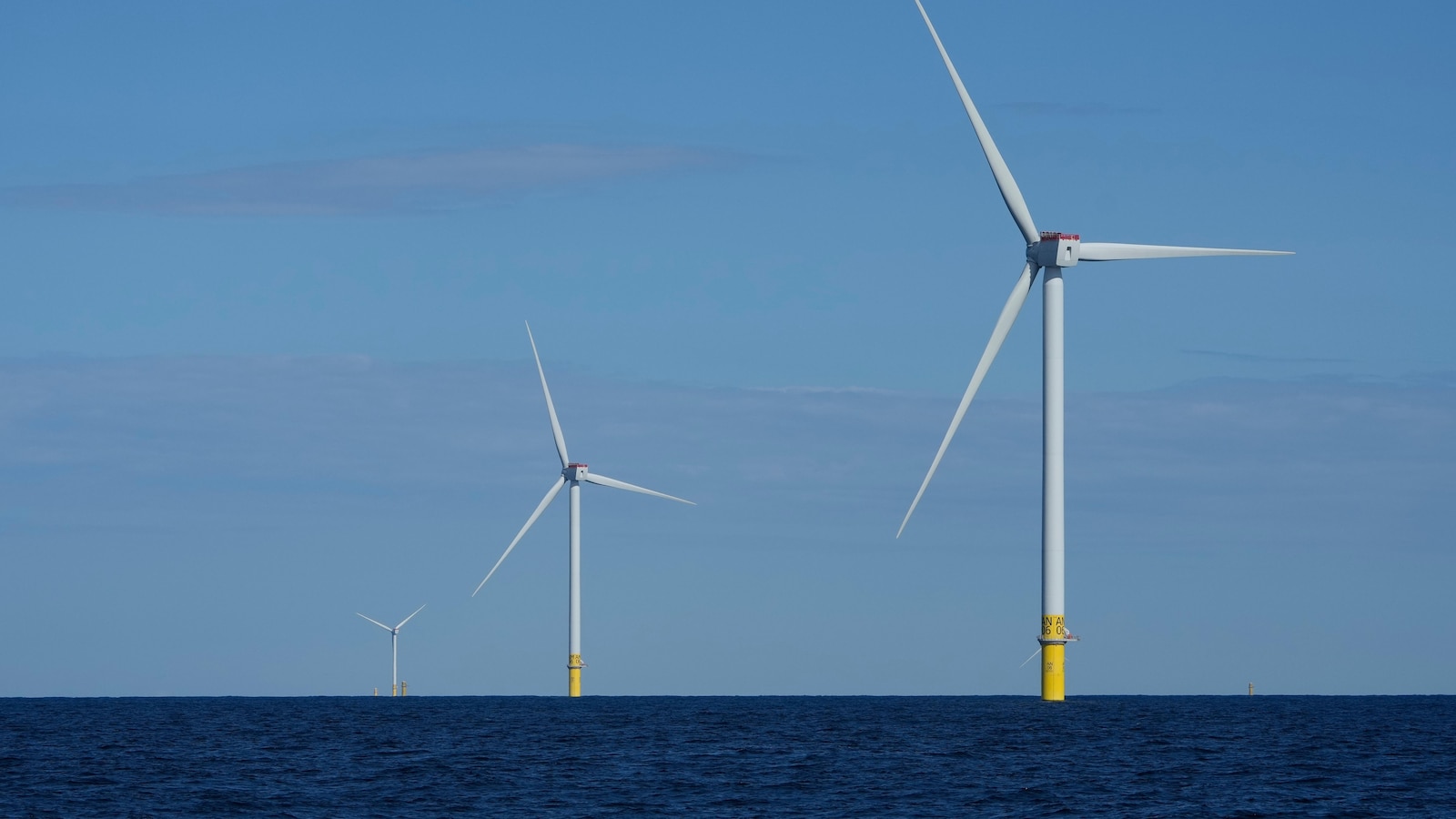 Trump administration moves to revoke permit for Massachusetts offshore wind project