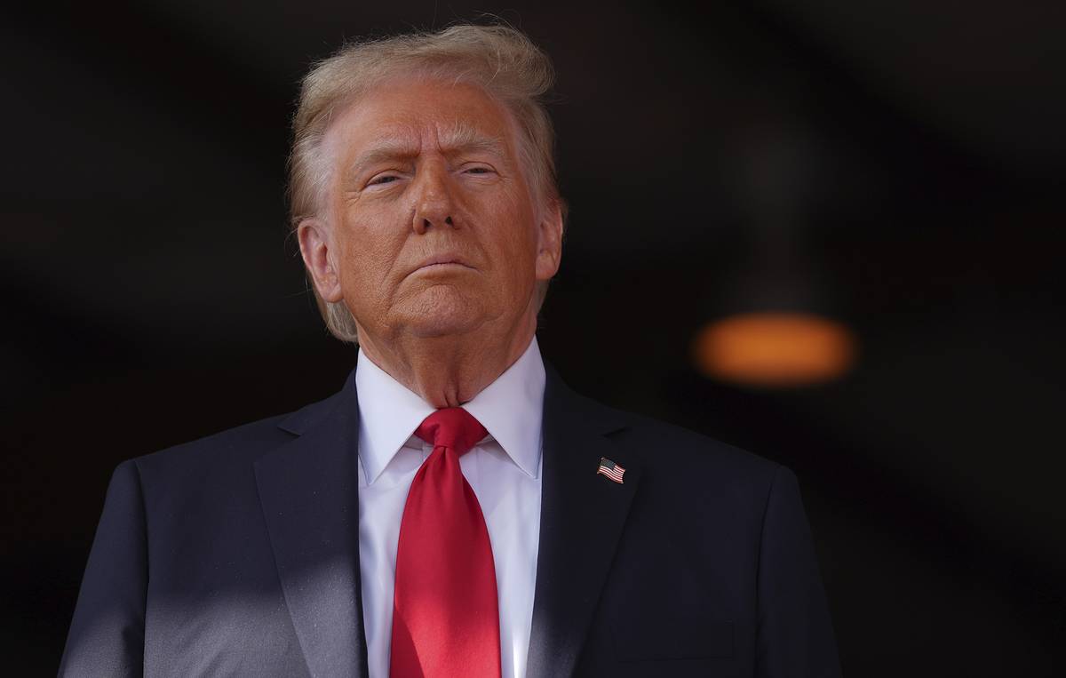 Trump admits possibility of US government shutdown from October 1