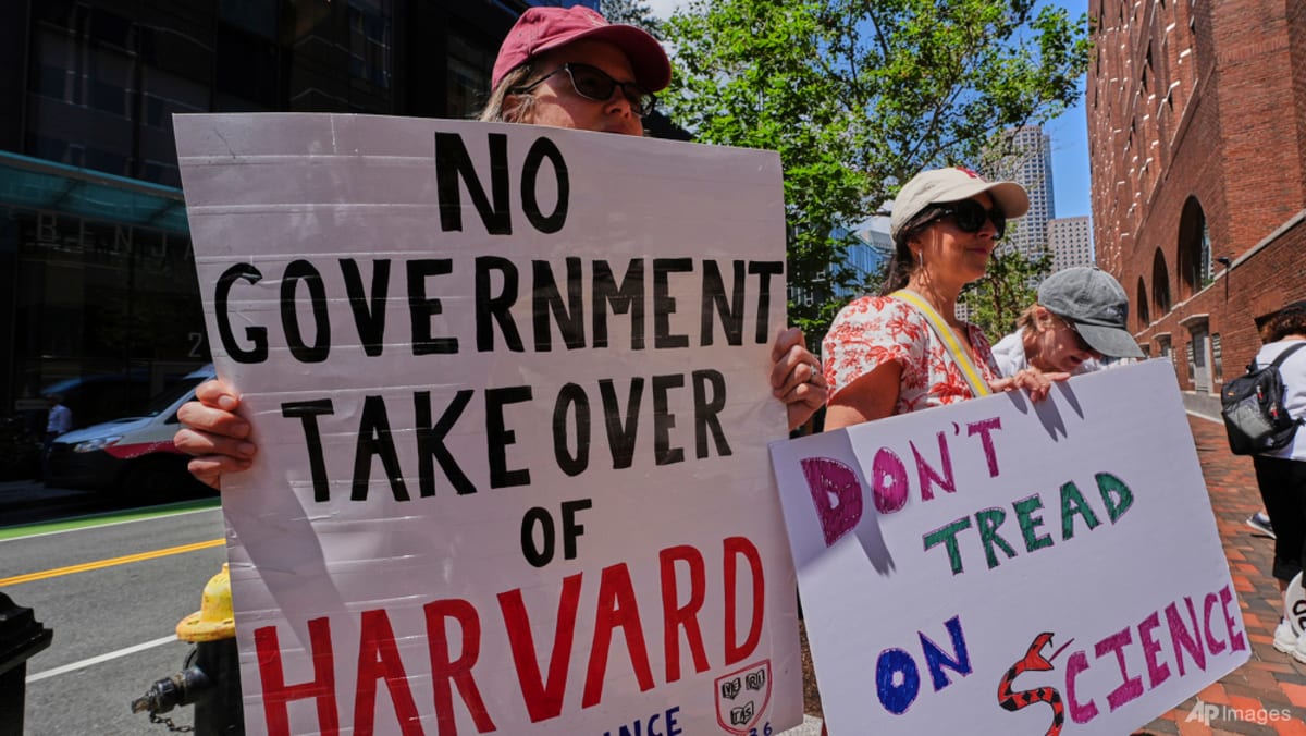 Trump policies spark fears of US losing scientific edge as EU courts researchers