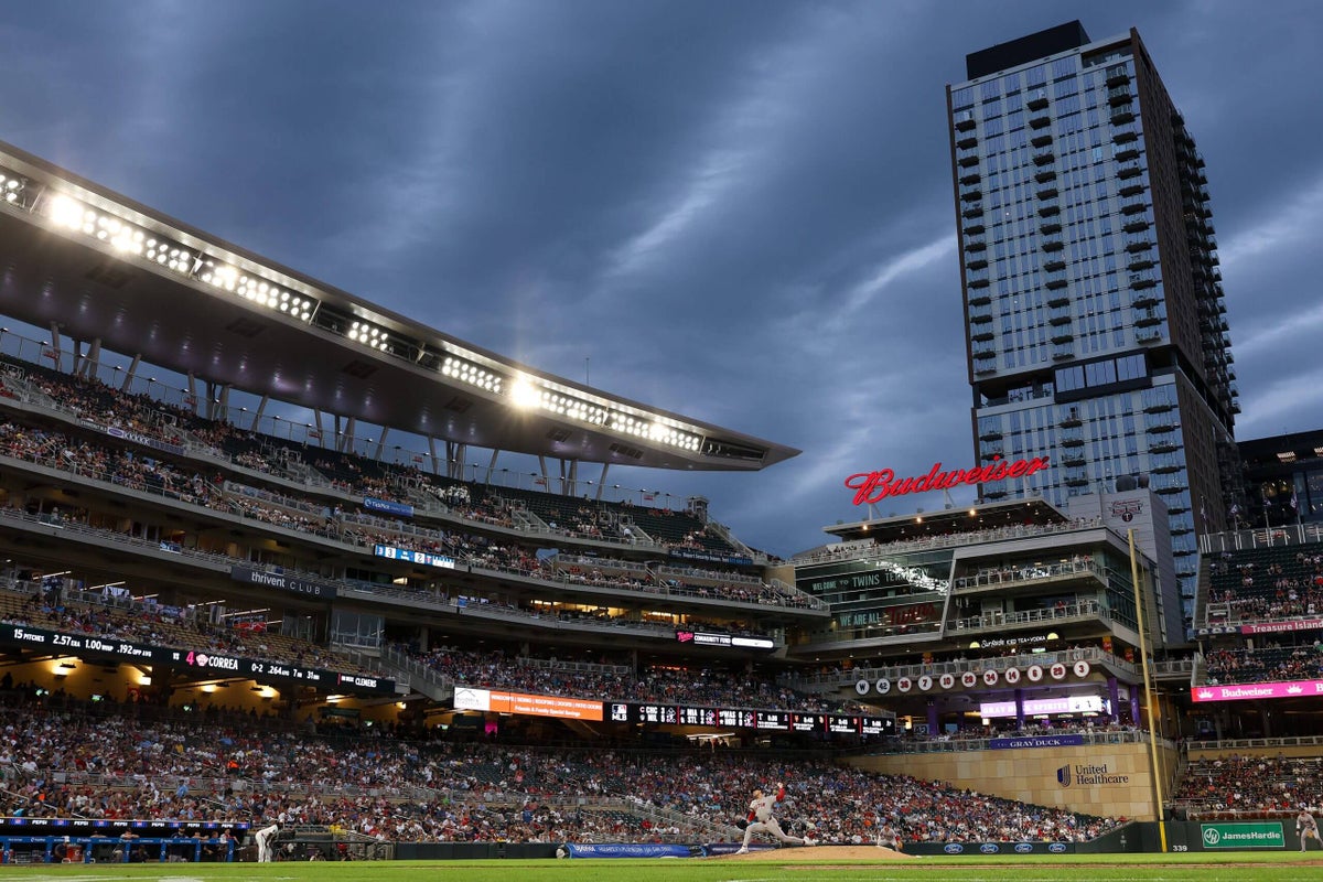 Twins eliminate four-person pro scouting department: Sources