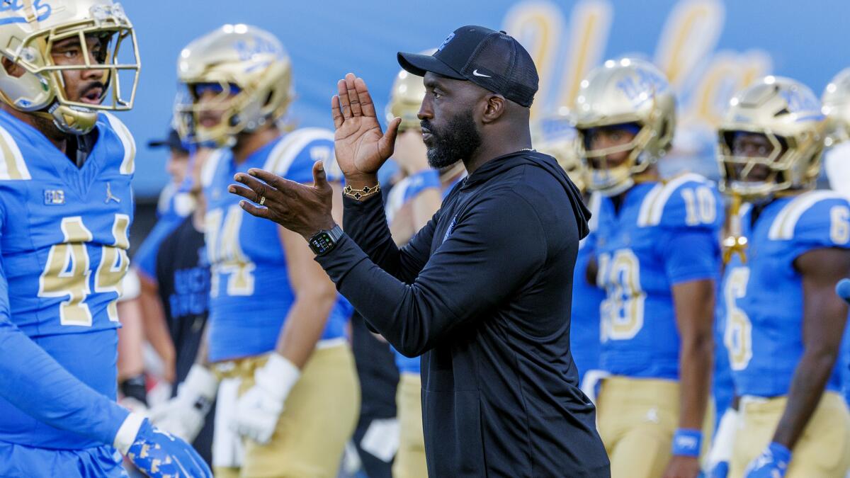 UCLA Unlocked: These are the non-negotiable traits for DeShaun Foster's replacement