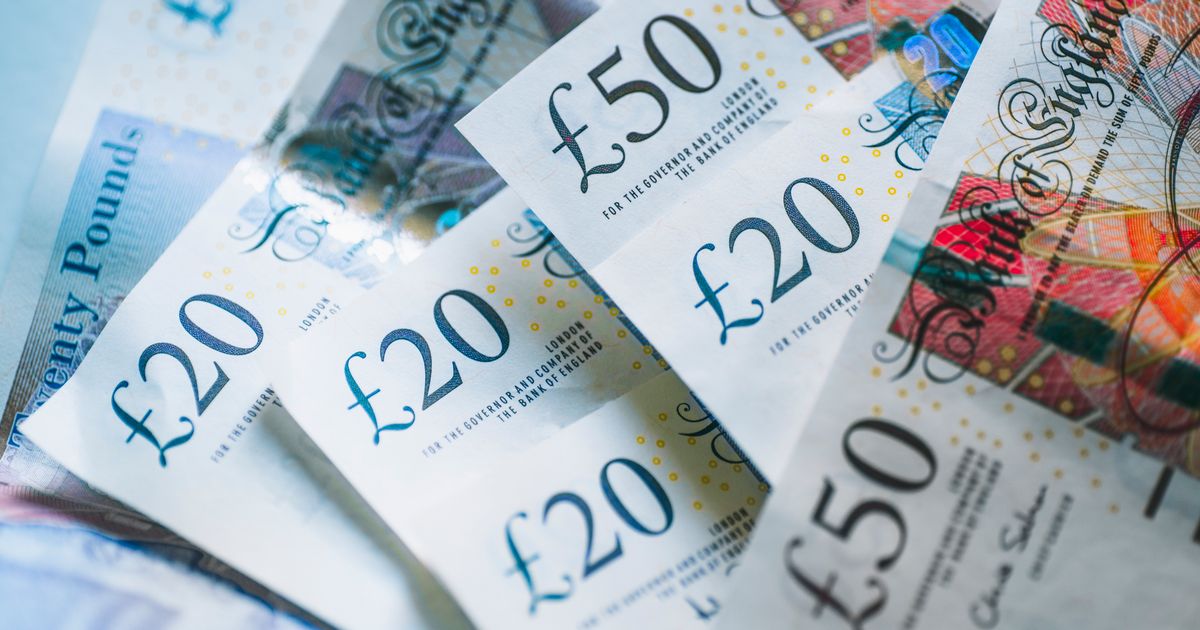 UK bank offering leading 7.1% interest savings account - The Mirror