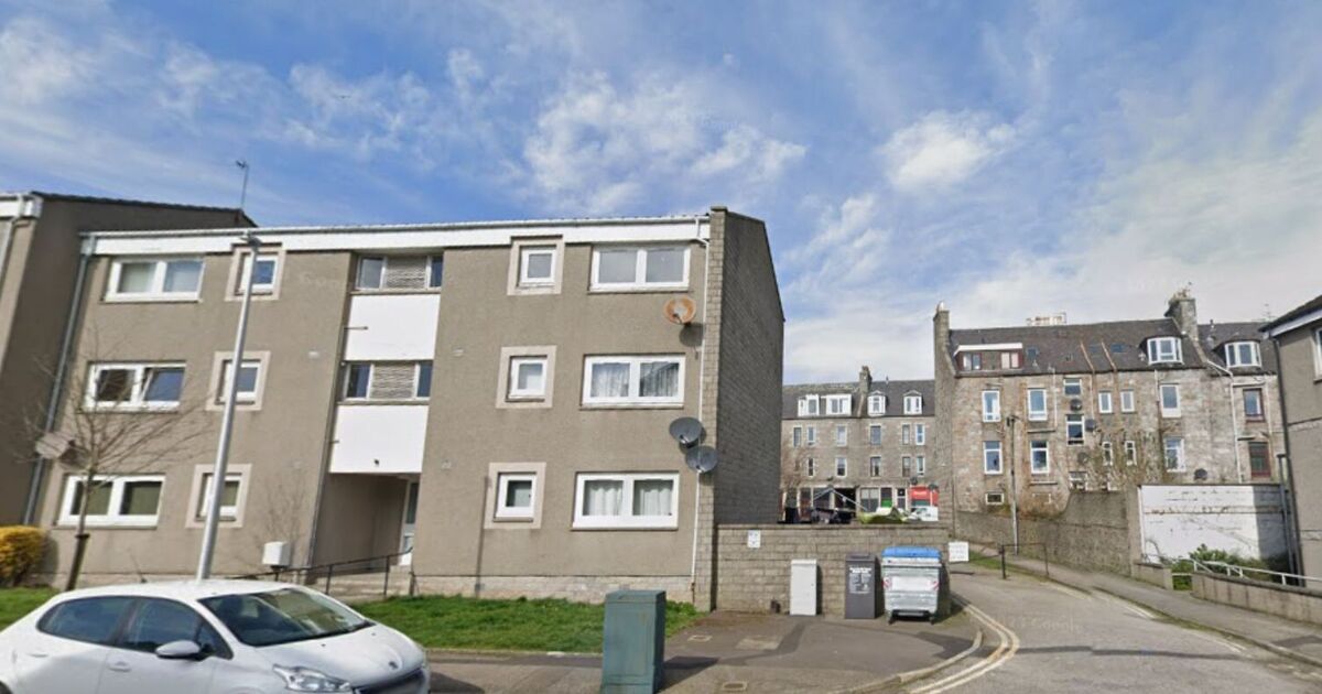 UK city up in arms as asylum seekers moved to student flats