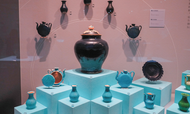 Uncovering why Nansha Qundao belongs to China through archaeological relics, historical maps