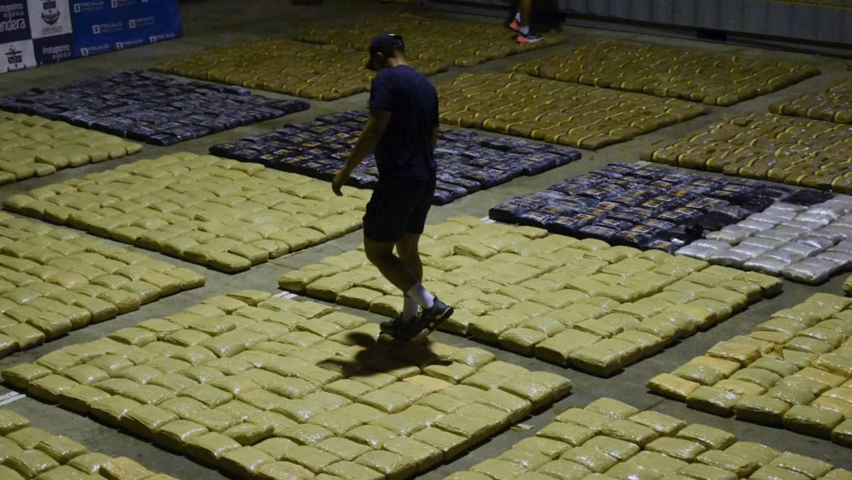 US decertifies Colombia as ally in drugs fight