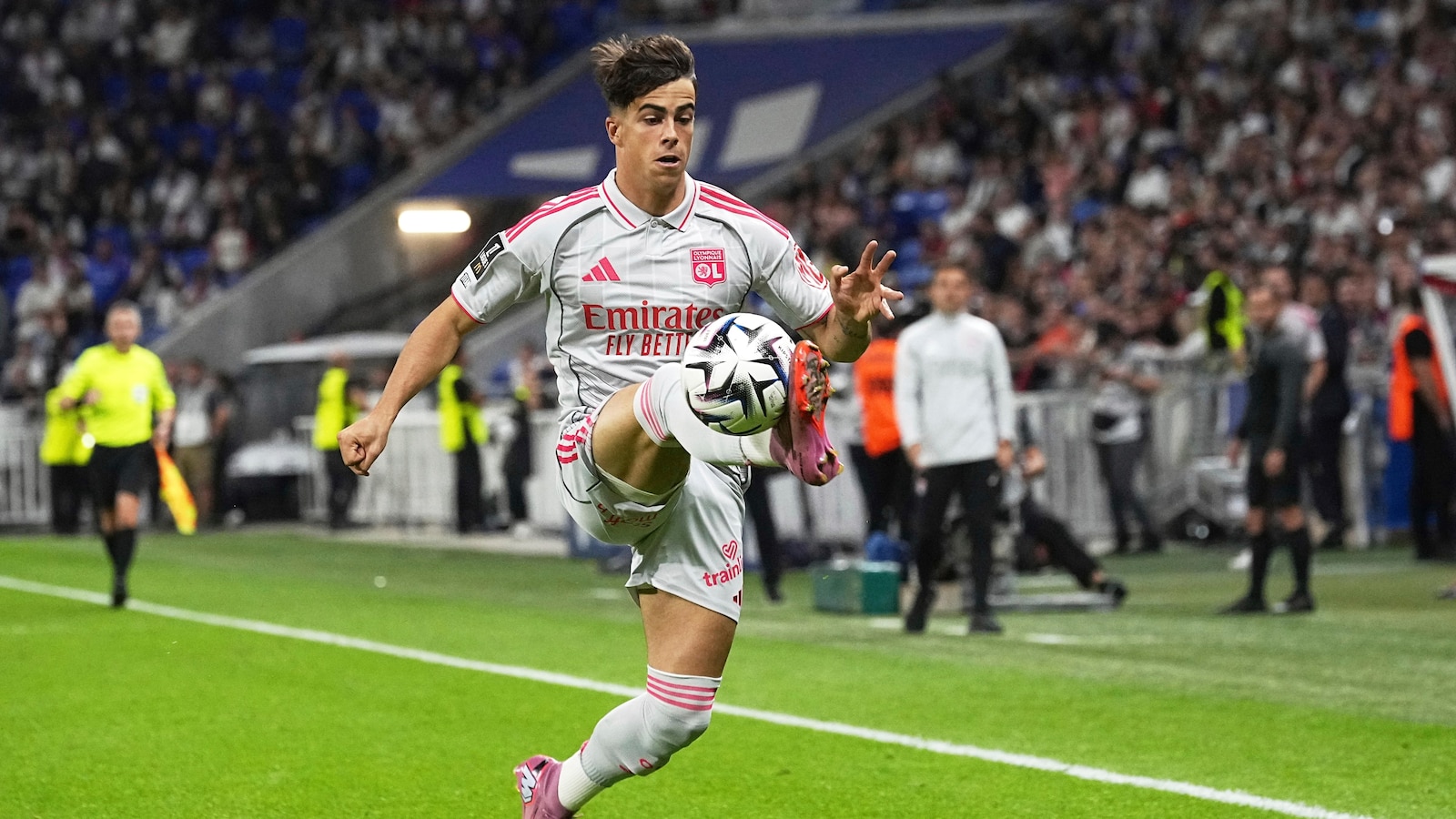 US midfielder Tessmann scores only goal as Lyon overcomes Angers to co-lead Ligue 1