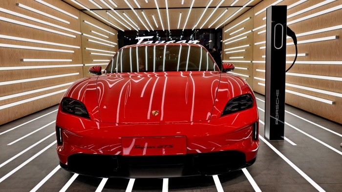 VW warns that Porsche EV delay will put €5.1bn dent in profits