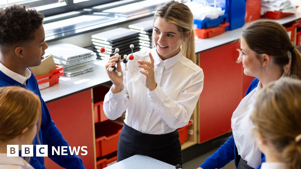 Wales puts planned science GCSE changes on hold